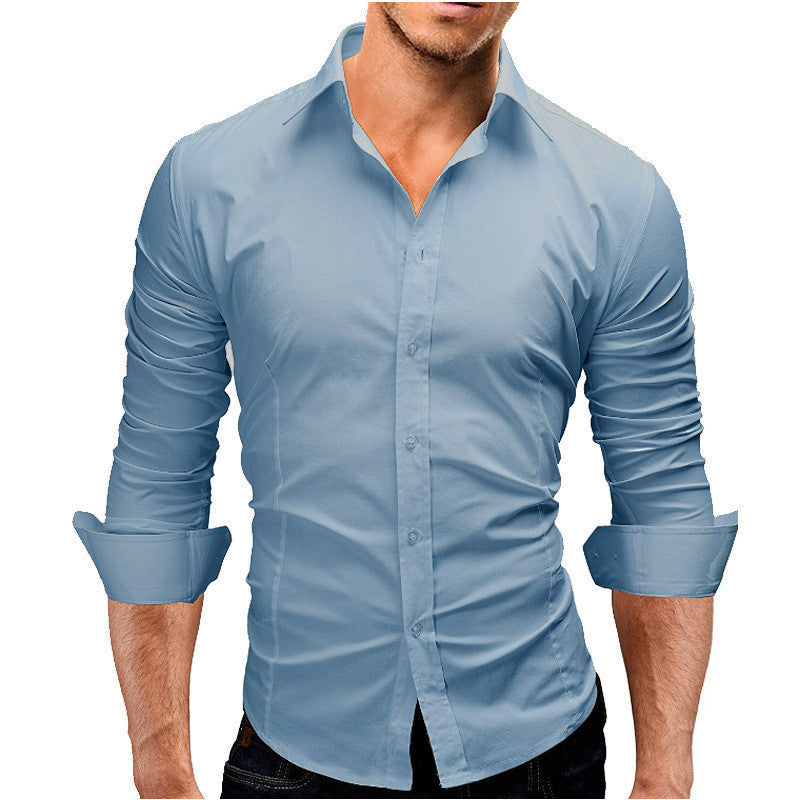Camisa formal  de color liso, manga larga y corte entallado para hombre