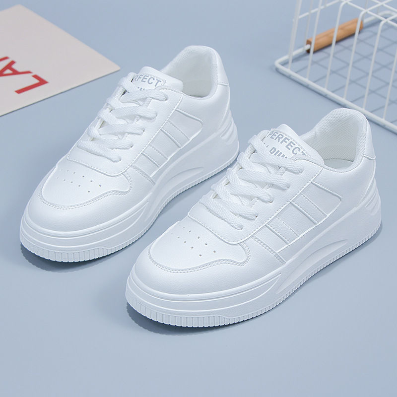 Zapatillas deportivas casuales de cuero blancas