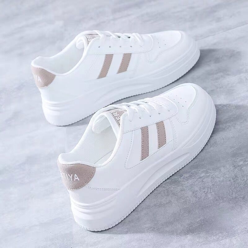 Zapatillas deportivas casuales de cuero blancas