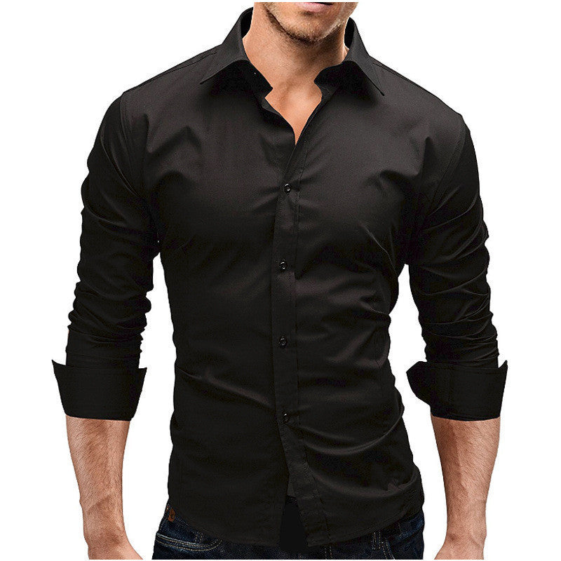 Camisa formal  de color liso, manga larga y corte entallado para hombre