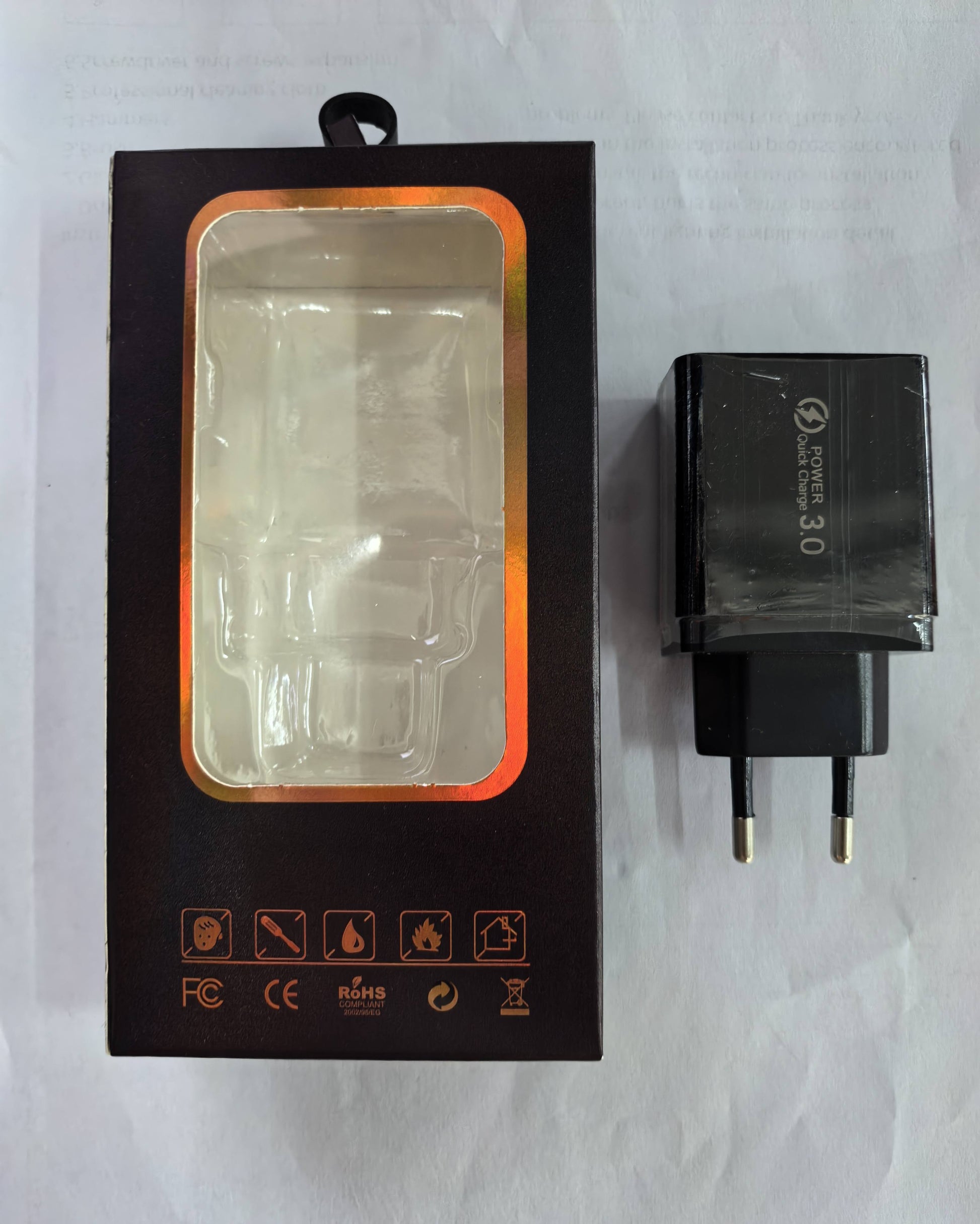 Cargador de teléfono móvil iluminado con 4 USB y cabezal de carga de 3 A